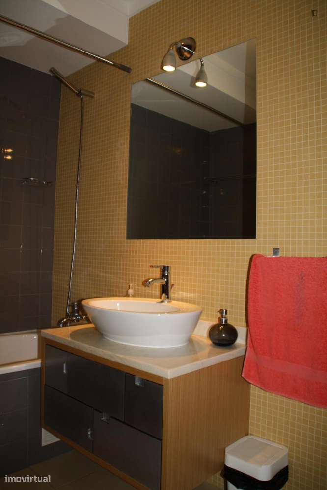 Quarto - localizado em Caparica Lisbon - Grande imagem: 4/20