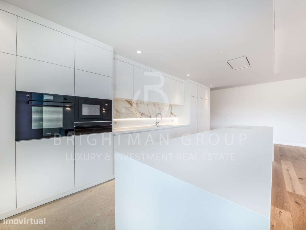 Apartamento T4 com jardim privativa, em Carcavelos-19