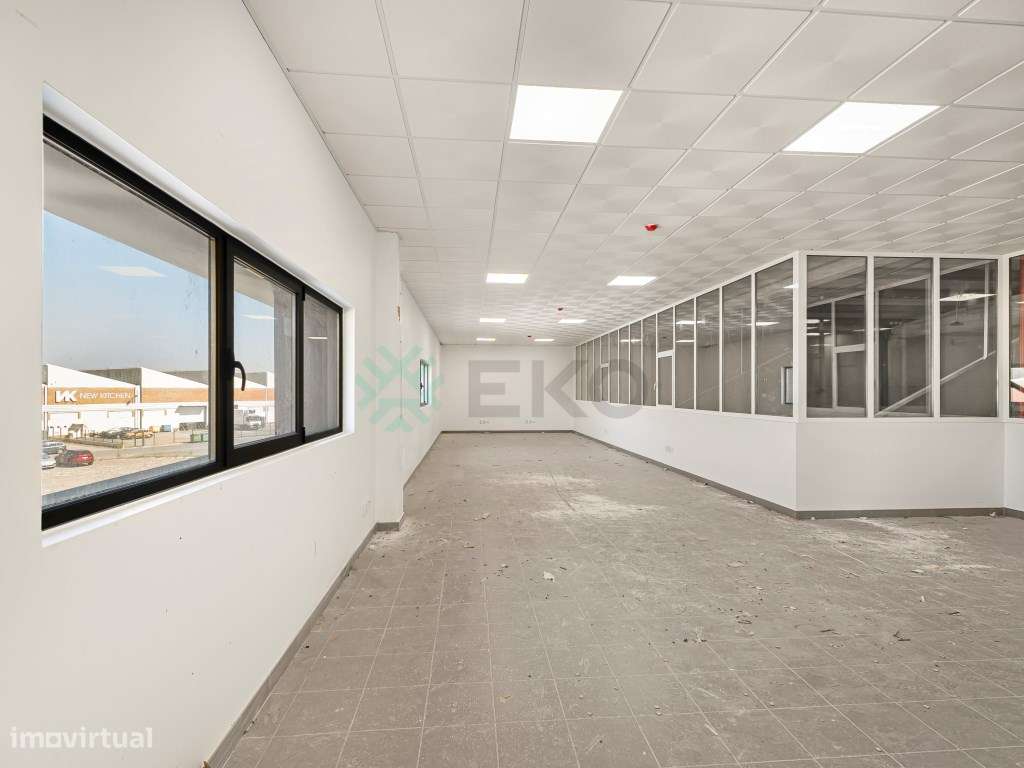 Armazém em rentabilidade à venda , Quinta de Matos-5