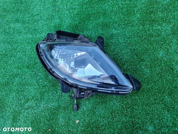 Halogen lampa przeciwmgielna prawa 2 żarówki Hyundai IX20 - 1