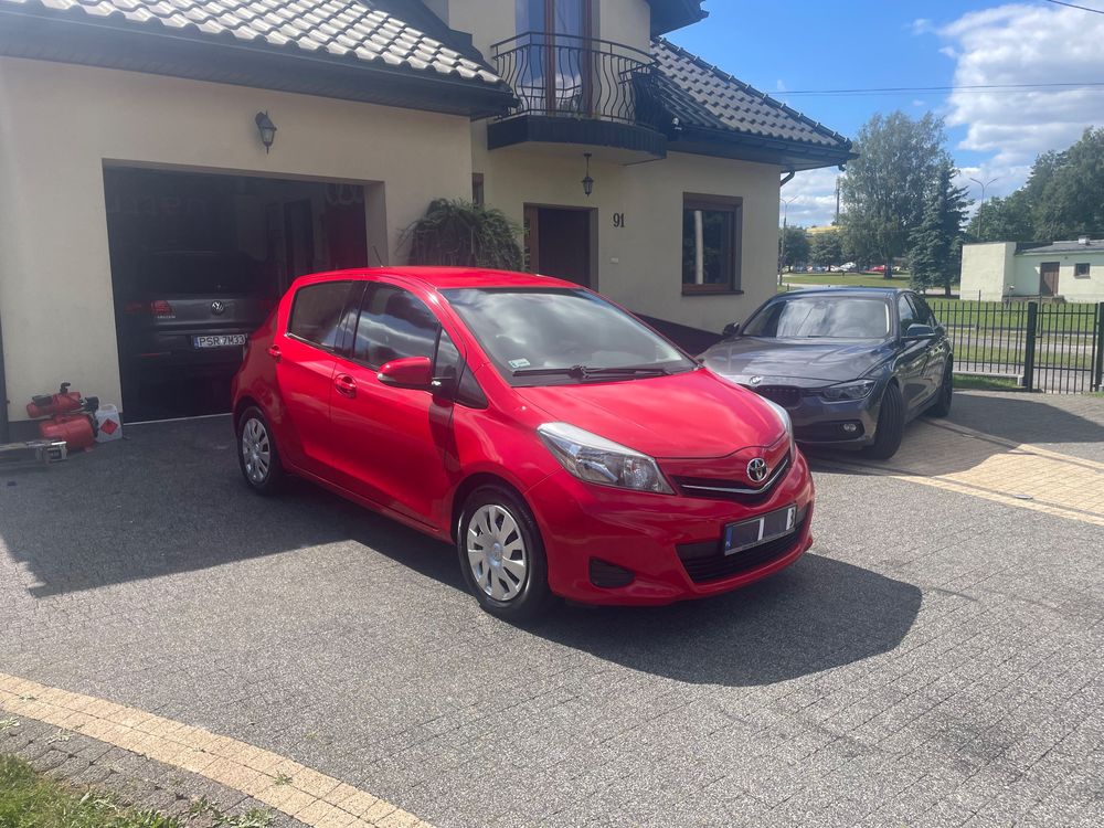 Toyota Yaris III (2011-2019) 1.0 Premium EU6 2013