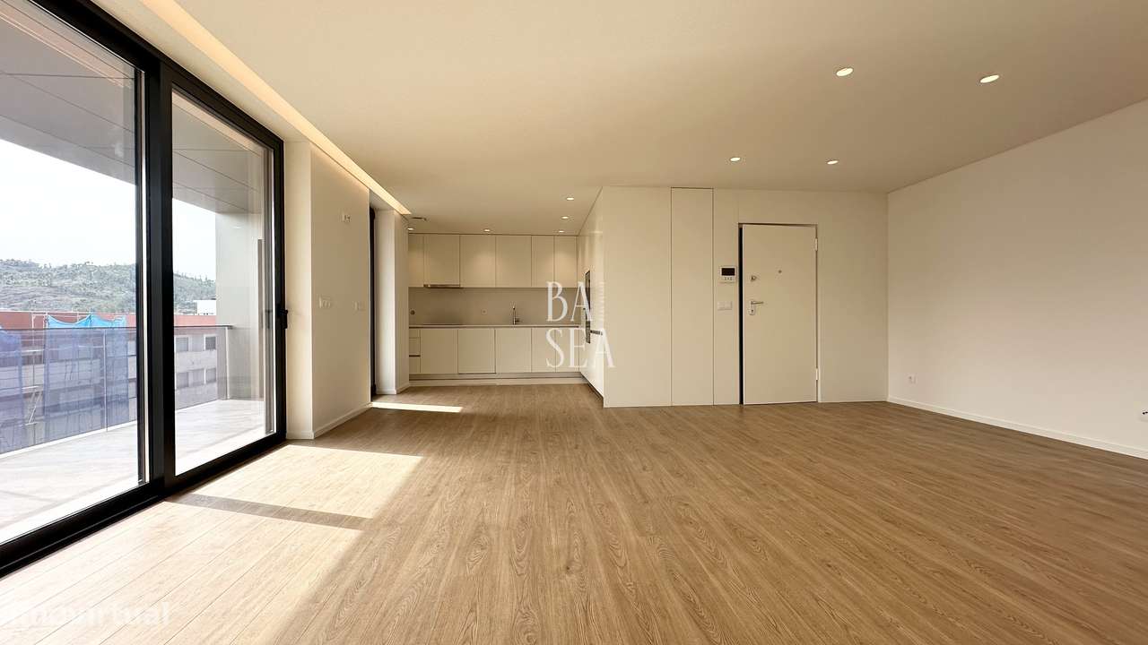 Apartamento T3 novo box para 1 Carro em Ferreiros Braga-0