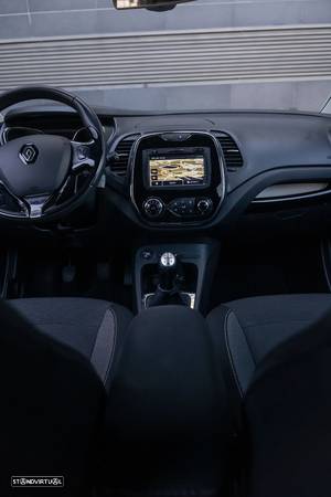 Renault Captur 0.9 TCE Exclusive - 30