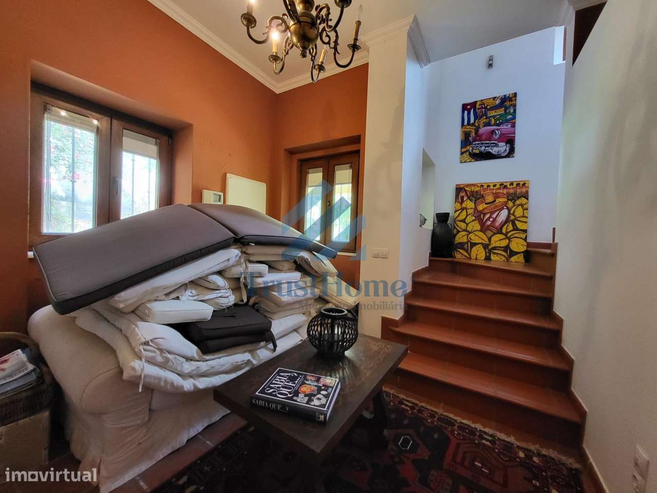 MoradiaV5 com jardim, piscina e ginásio no centro de Coruche-44