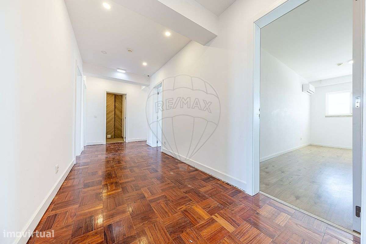 Escritório  para arrendamento - Grande imagem: 4/37