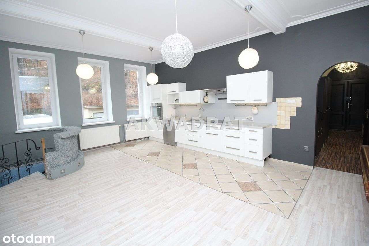 Mieszkanie w Śródmieściu 4 pokoje-0