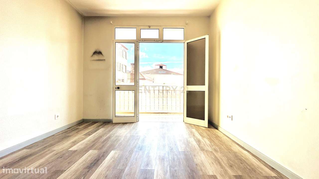 Prédio Urbano no Centro do Funchal – Oportunidade de Investimento - Lo-18