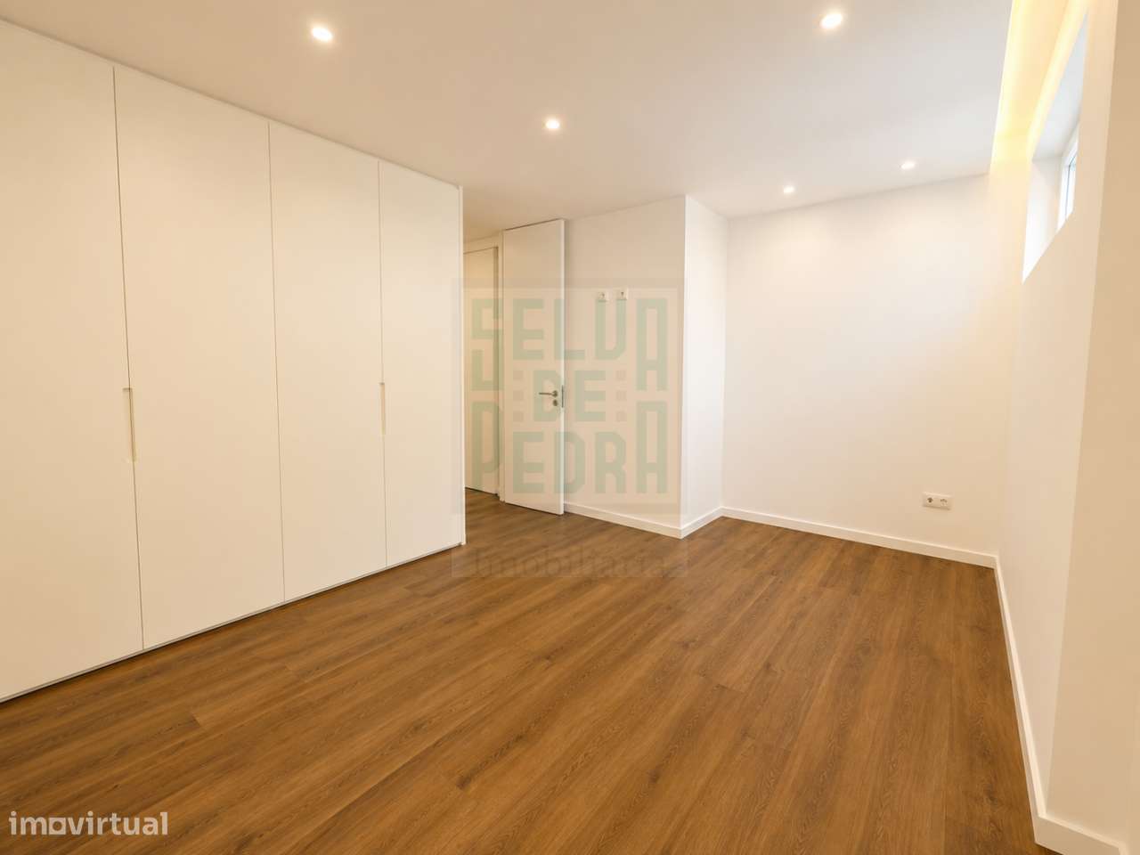 T2+1 Remodelado com 140m² em Paços de Ferreira-28