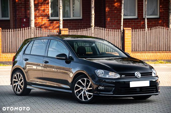 Volkswagen Golf 2.0 TDI SCR DSG R-Line - 2