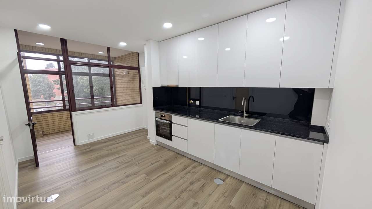 Apartamento T2 Centro Canelas - V.N.Gaia - Grande imagem: 3/16