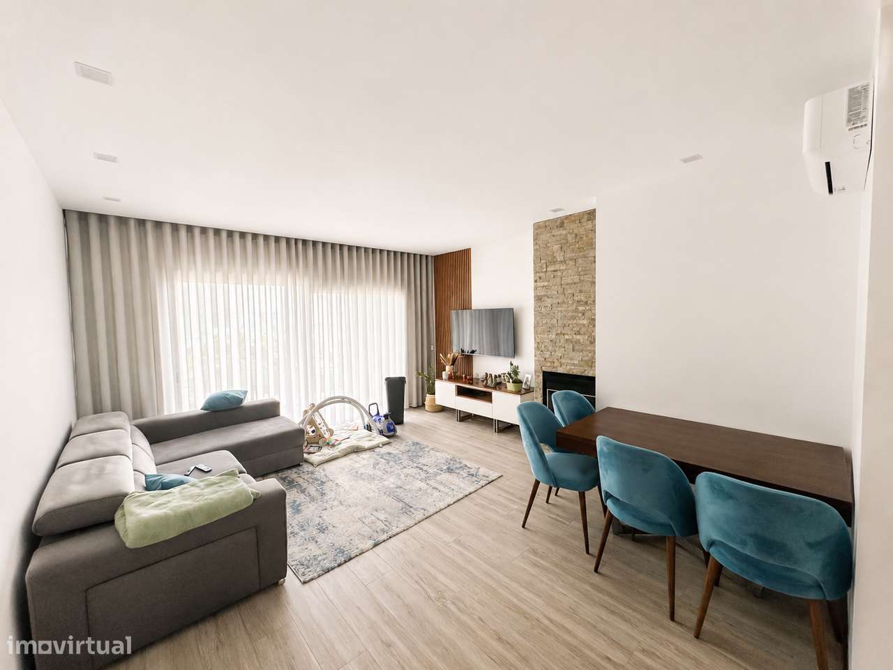 Apartamento T3 com garagem fechada, logradouro e jardim-6