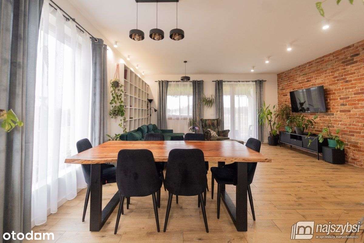 Białuń k. Goleniowa, umeblowany dom z 2022 r.-19