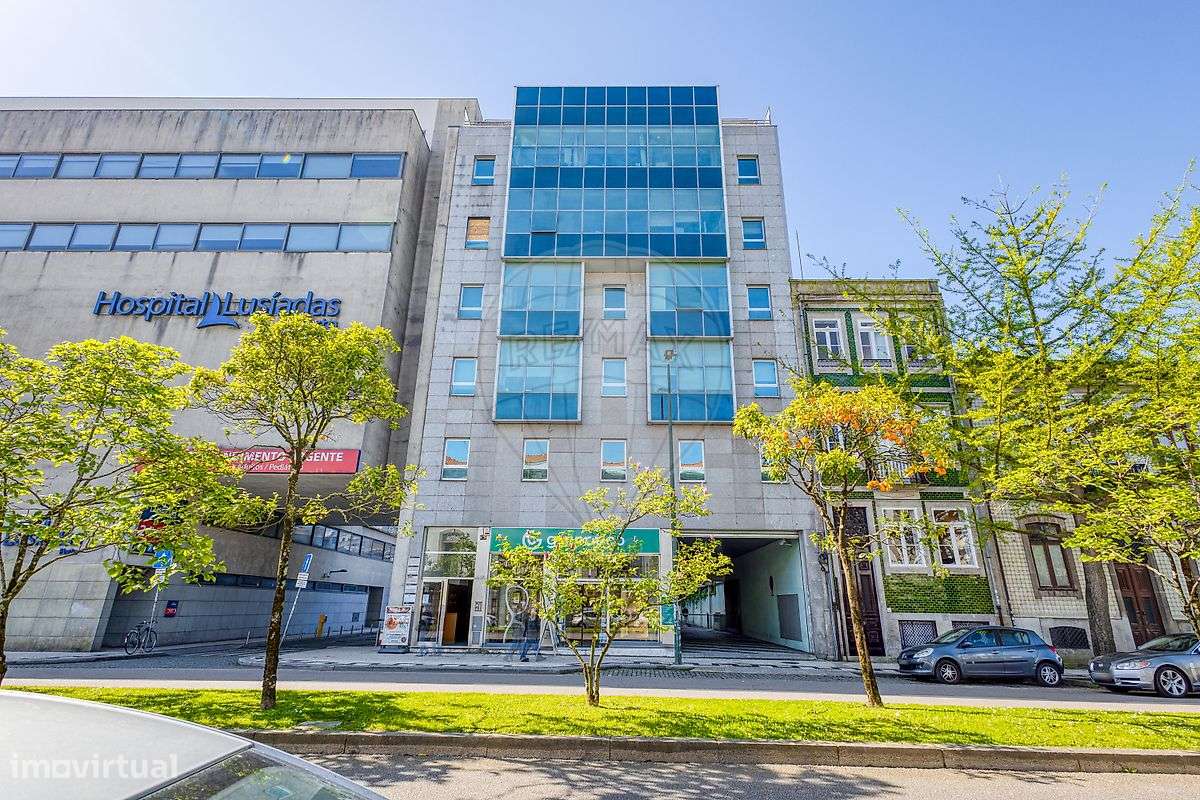 Escritório T0 para arrendamento - Grande imagem: 1/24