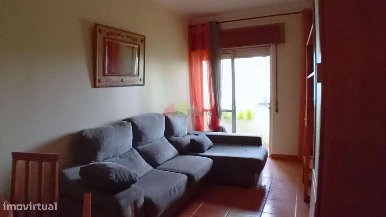 Apartamento T3 no Bairro Afonso Costa - Setúbal-3