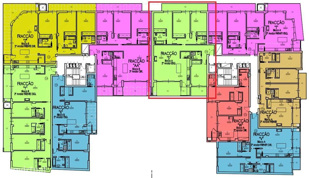 T4 Segundo andar orientação Sul, c/ 2 estacionamentos e sótão-11