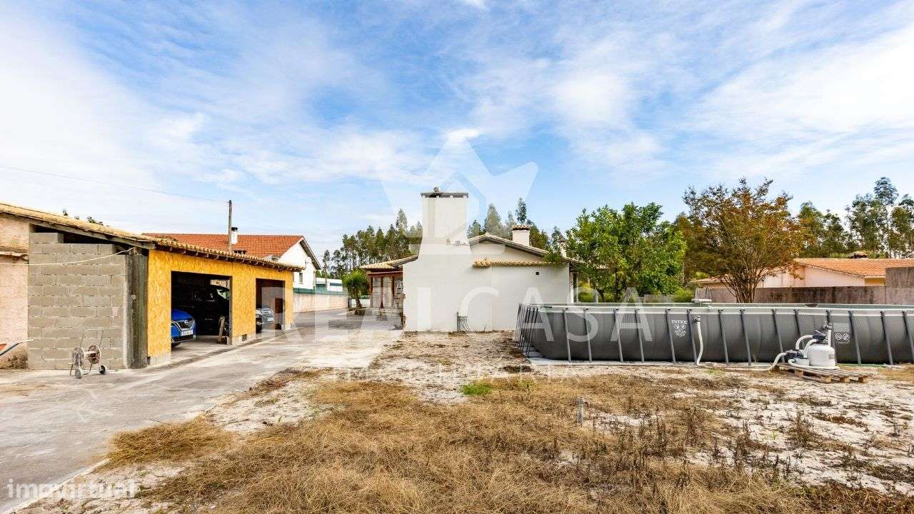 Moradia Térrea T5 em Marinha Grande-49