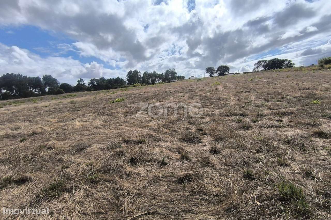 4 Terrenos Área Total de 20.778 m2 - Urbanizável (parcialmente)-1