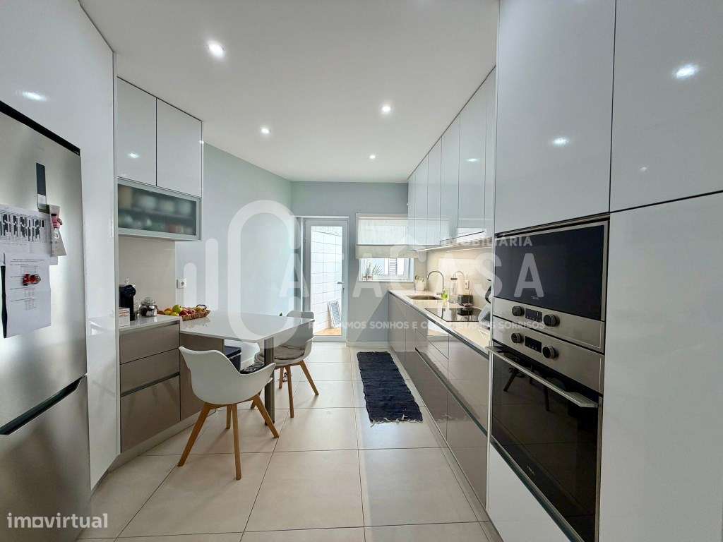 Apartamento T3 Duplex no centro de Esgueira para venda-6