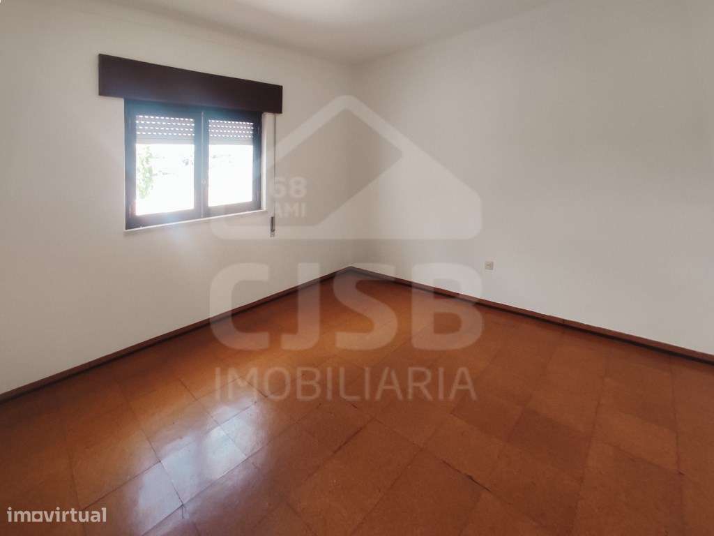 Moradia à Venda em Coruche - Valor Negociável-21