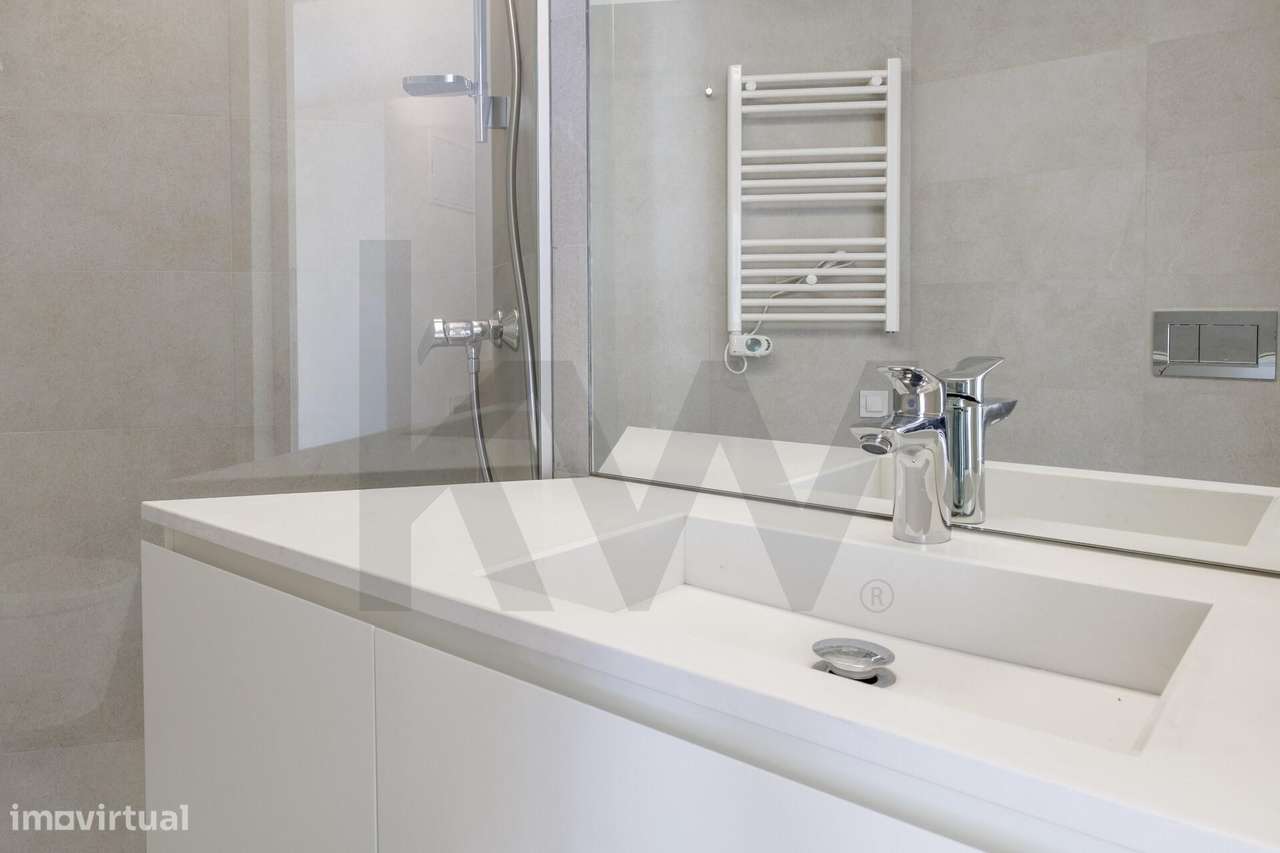 Entre serra e mar | Duplex T4 com terraços | Praia das Maçãs-26