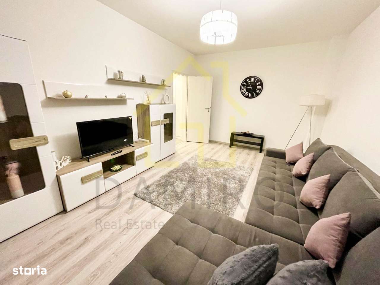 Apartament 2 camere Aparatorii Patriei Berceni Pet Friendly Parcare - Imagine principală: 1/8