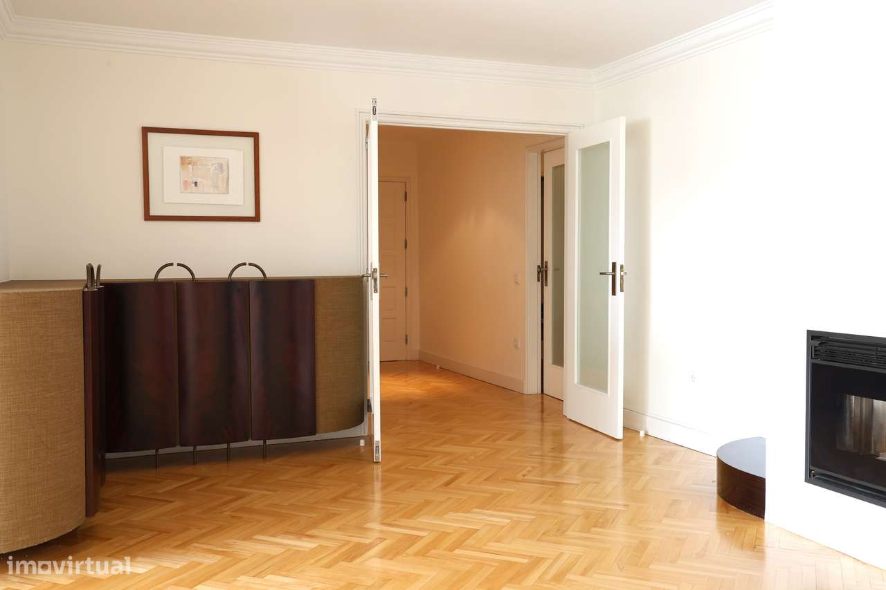 Apartamento T4 , mobilado e totalmente equipado - Grande imagem: 3/20