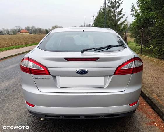 Ford Mondeo 2.0 Titanium - 36