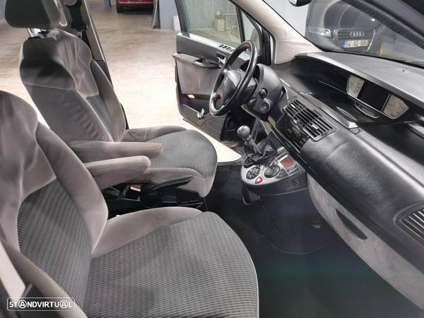 Citroën C8 2.0 HDi 16V Exclusive 7L. - 10