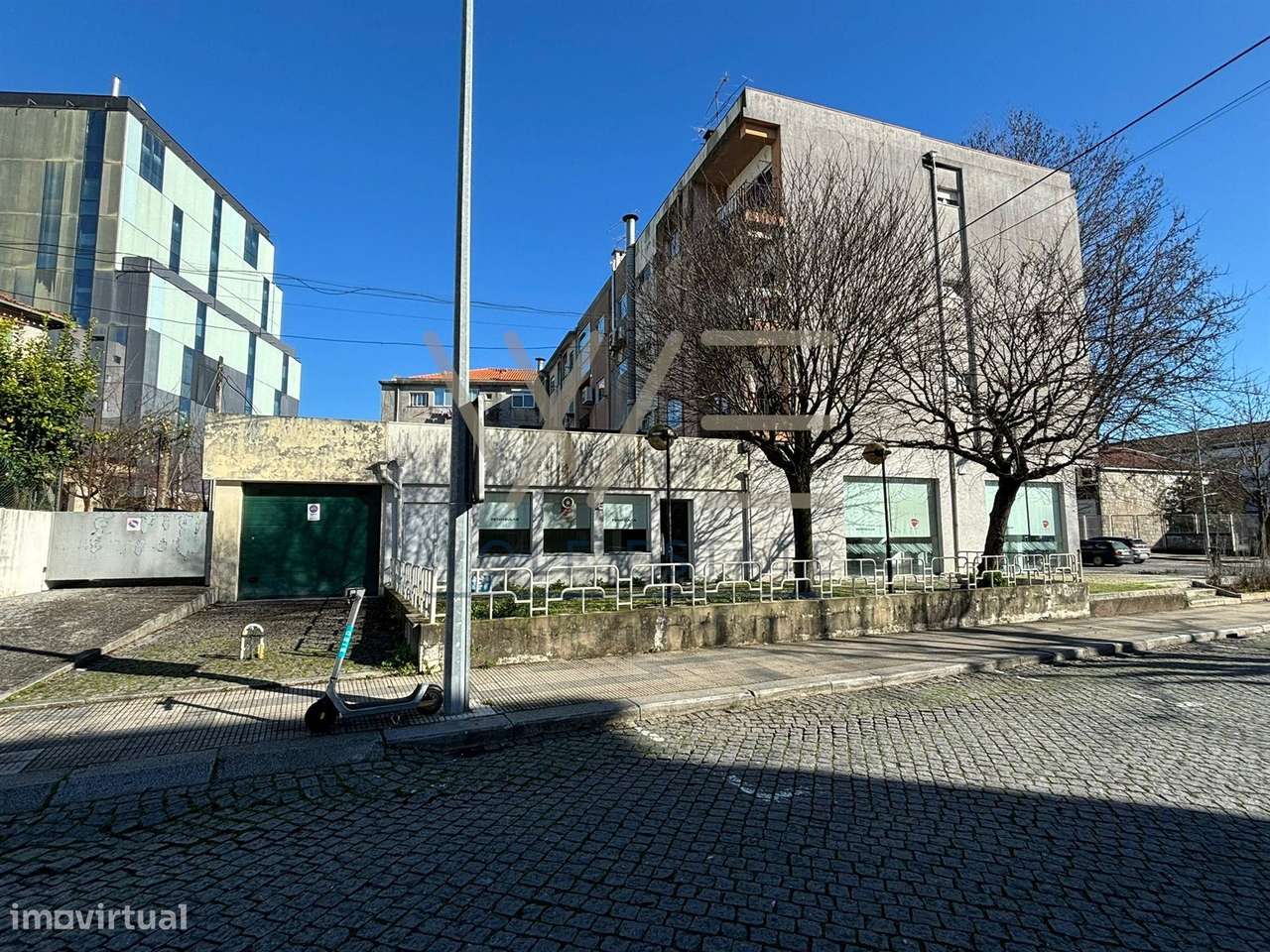 Loja  Venda em Braga (São José de São Lázaro e São João do Souto),Brag-4