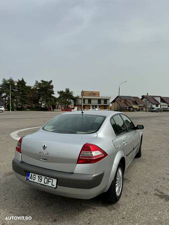 Renault Megane II Sedan 1.5 dCi Privilege - 6