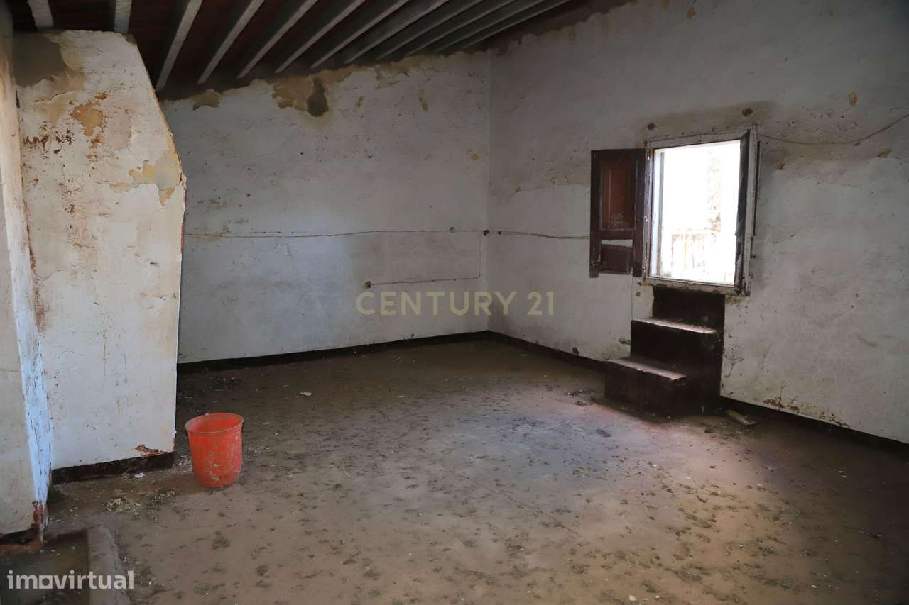 Imóvel para Reabilitação Total | Rua 13 de Dezembro | 175 m² | Campo M - Grande imagem: 4/22