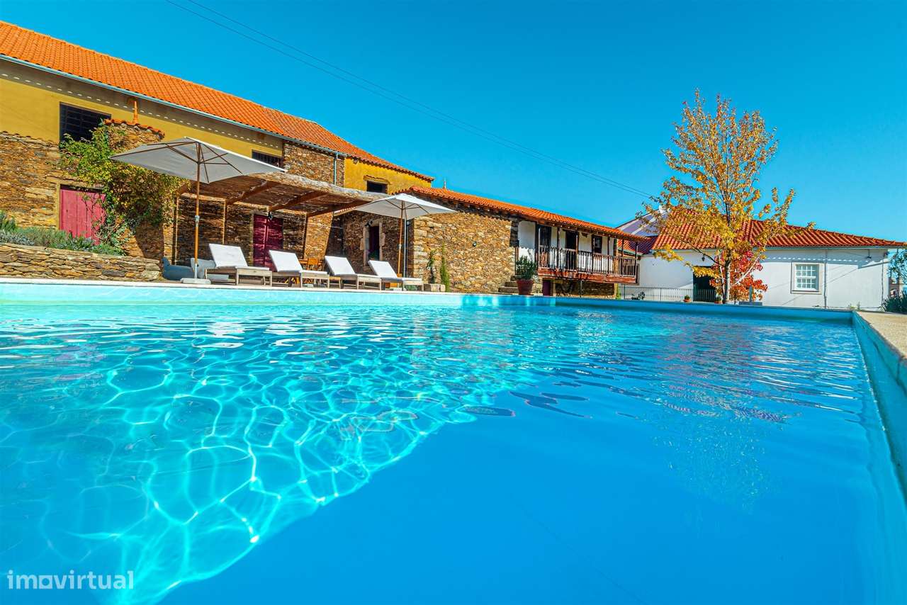 Moradia T5 c/ piscina no norte de Portugal
