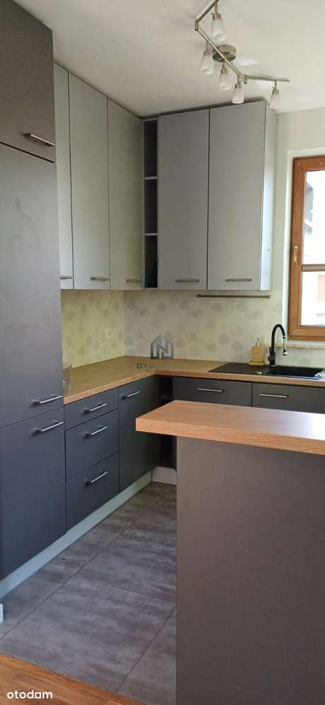 Funkcjonalny bliźniak 200m na zadbanym osiedlu-4