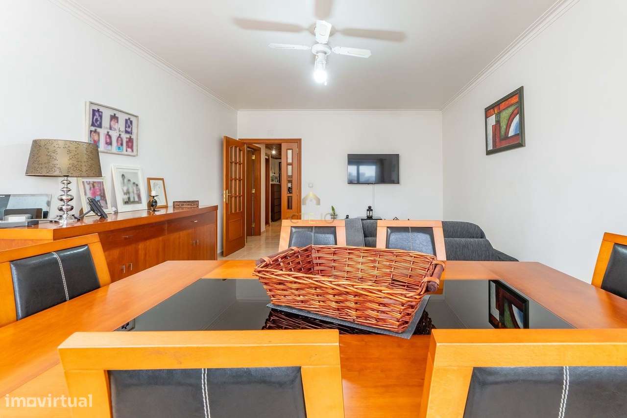 Apartamento T3 com Vista Rio em Póvoa de Santa Iria-7