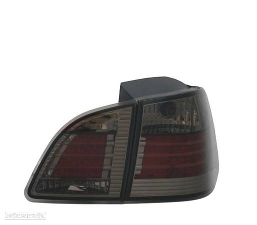 FAROLINS TRASEIROS LED PARA BMW E61 TOURING 04-07 SMOKED FUAMDO ESCURECIDO - 6