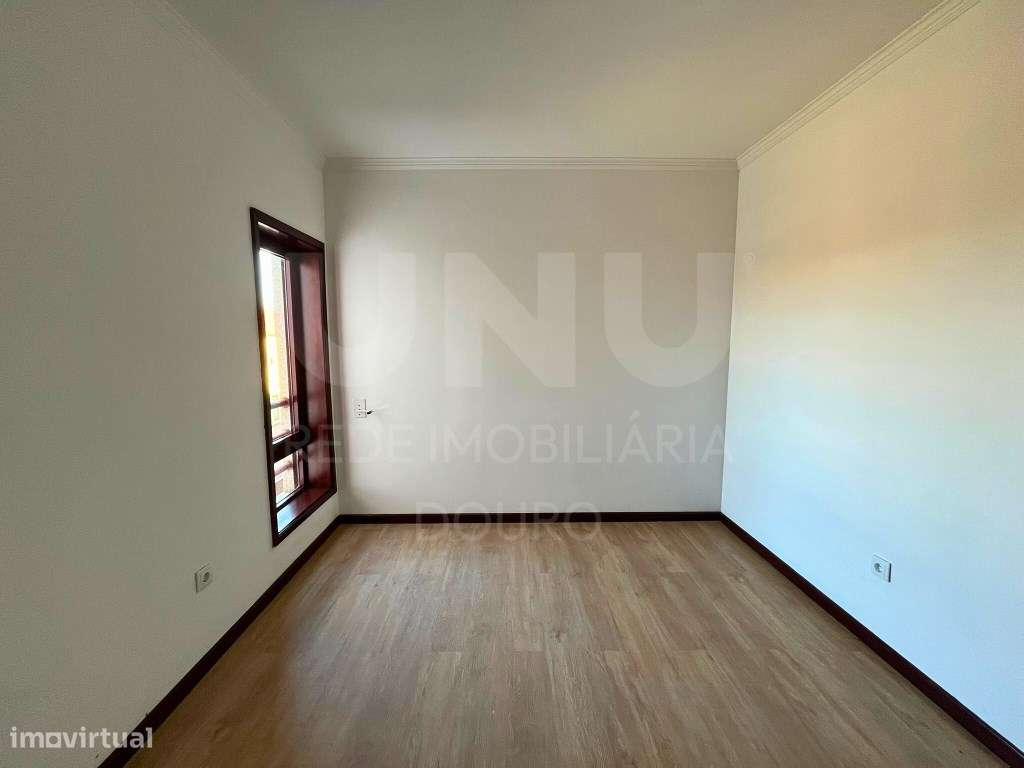 Apart. T2 Duplex Renovado | Oliveira do Douro, V.N. de Gaia-19