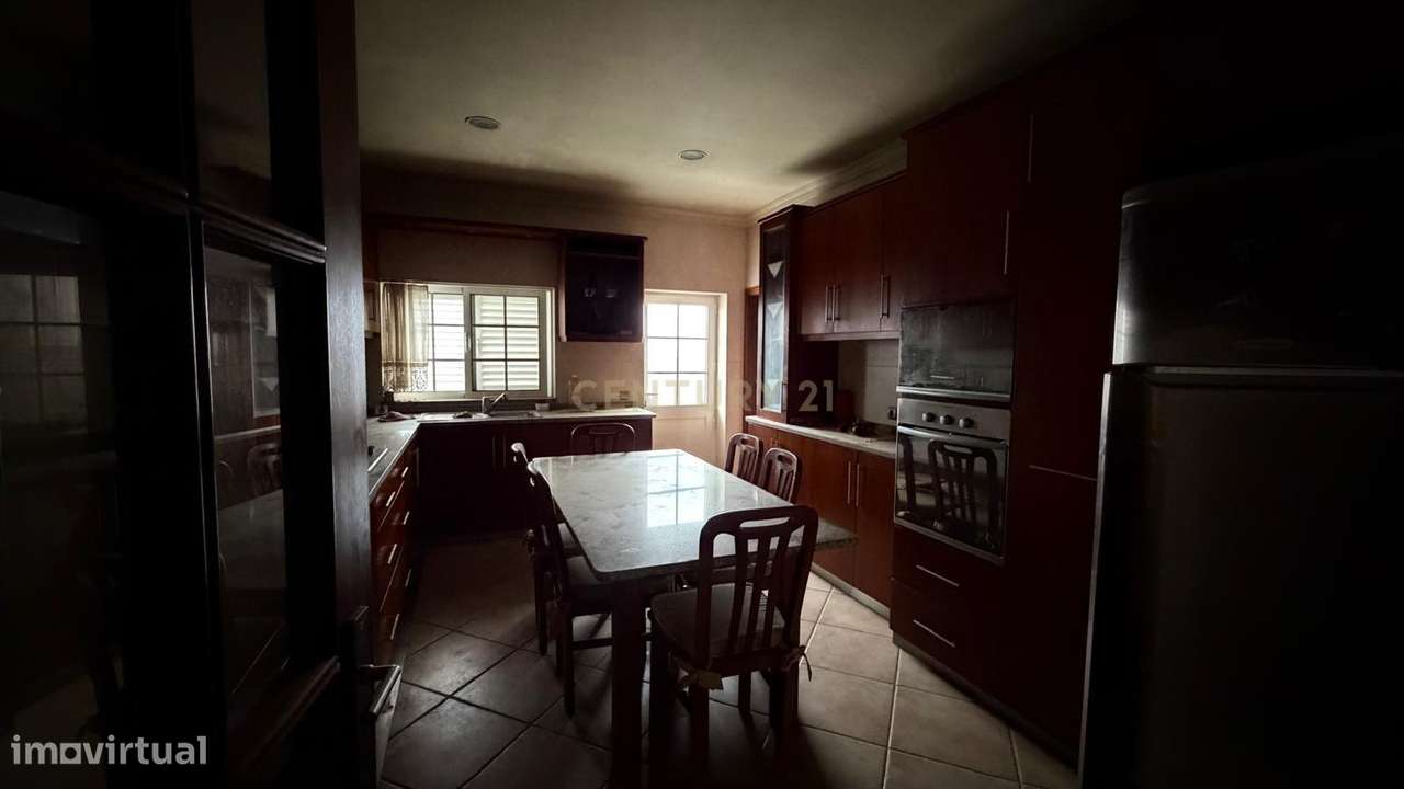 Moradia V4 Alpendorada, Várzea e Torrão – Marco de Canaveses-14