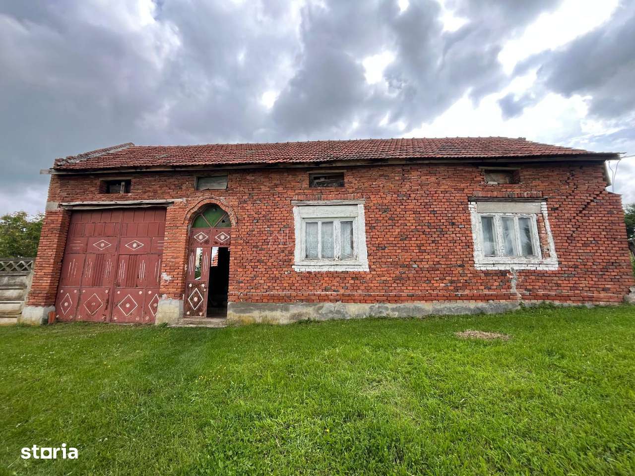 Honorici, Casa Cu Teren, 230 Mp. Suprafata construita, 1.700 Mp. Supra - Imagine principală: 4/18