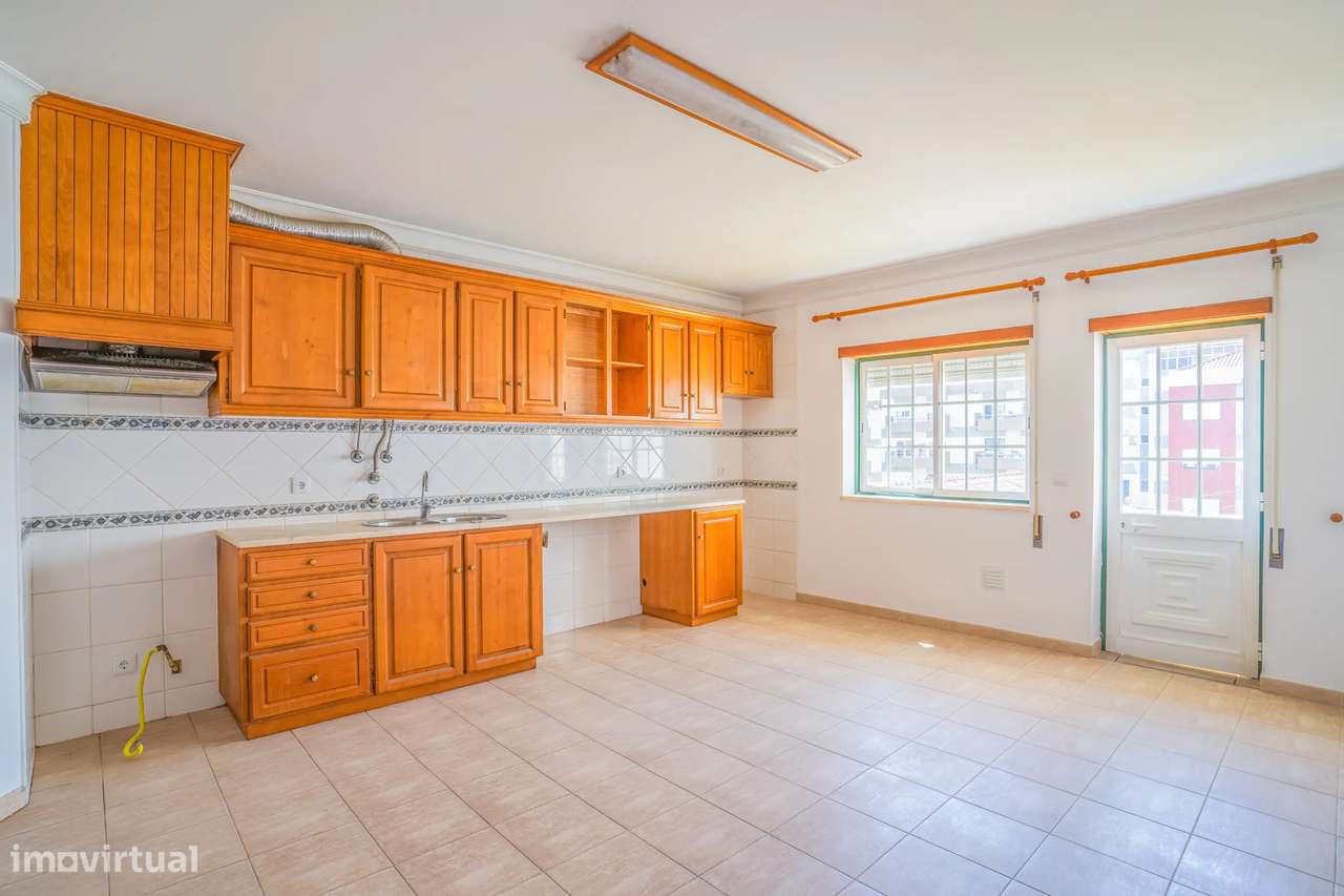 Apartamento duplex T2+2 | Caldas da Rainha | Localização Tranquila - Grande imagem: 5/31