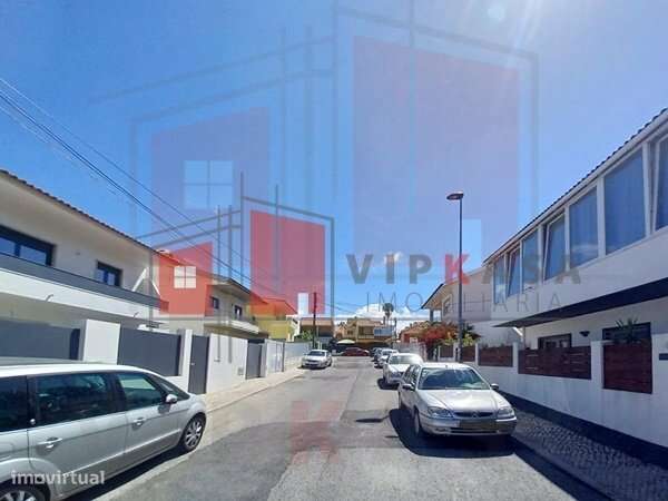 Moradia na Madorna - T3 + 3 assoalhadas (Visitas Suspensas) - Grande imagem: 2/39