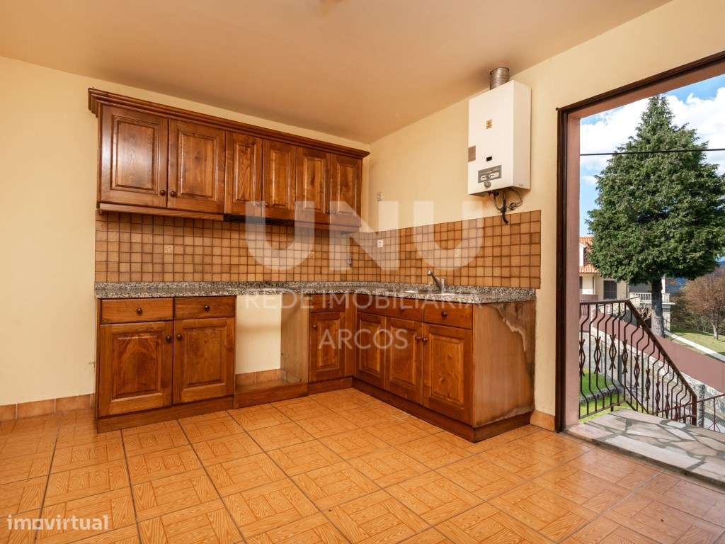 Moradia Bi-Familiar-28