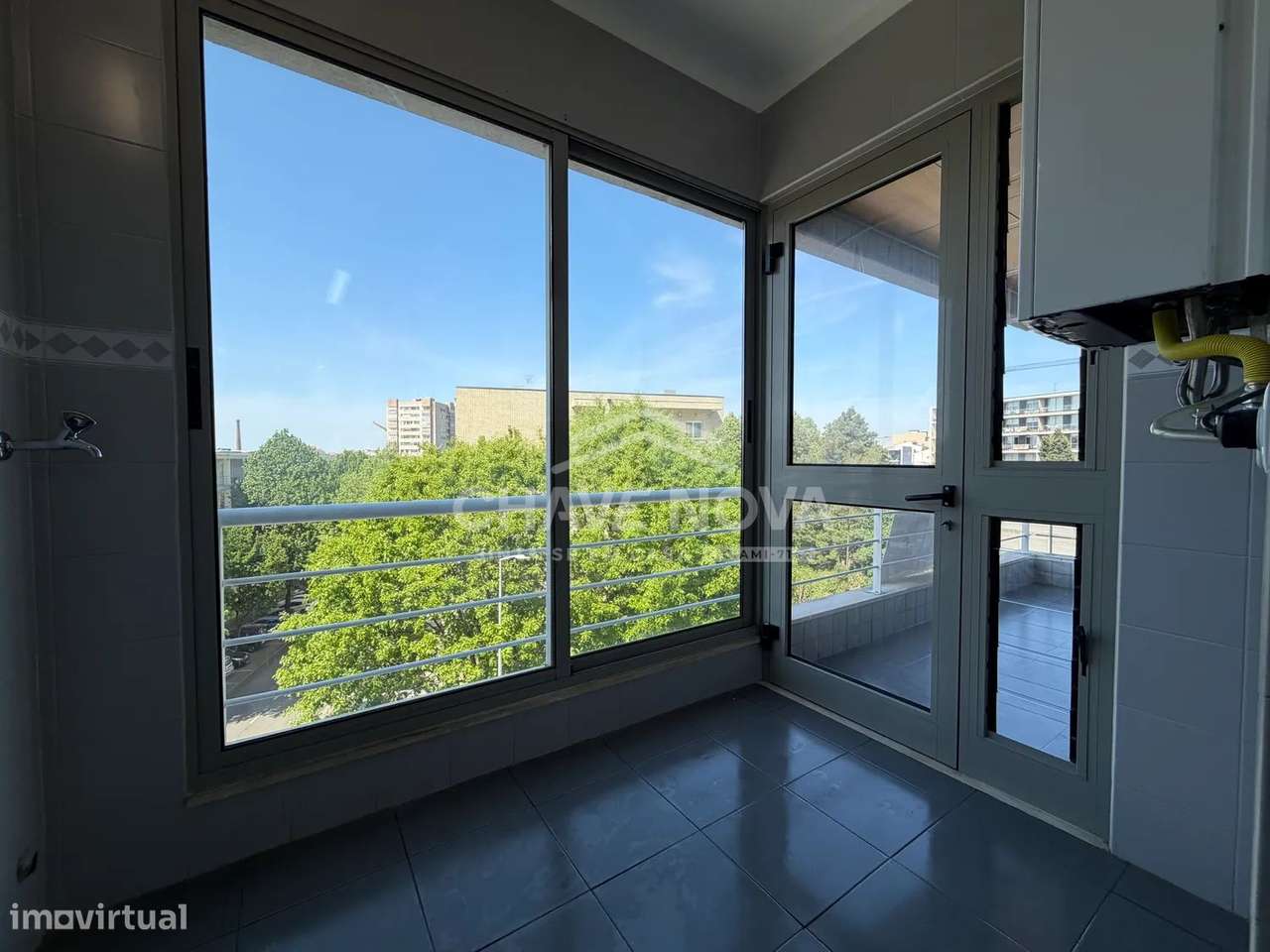 Apartamento T2 em Mafamude | Junto à Nova Linha do Metro Rubi-35