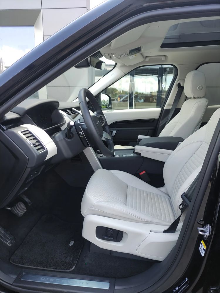Land-Rover Discovery 3.0 Diesel 250 KM — zdjęcie 2