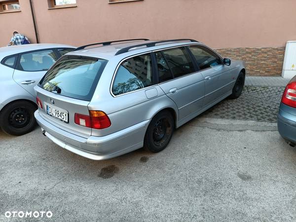 BMW Seria 5 520i - 1