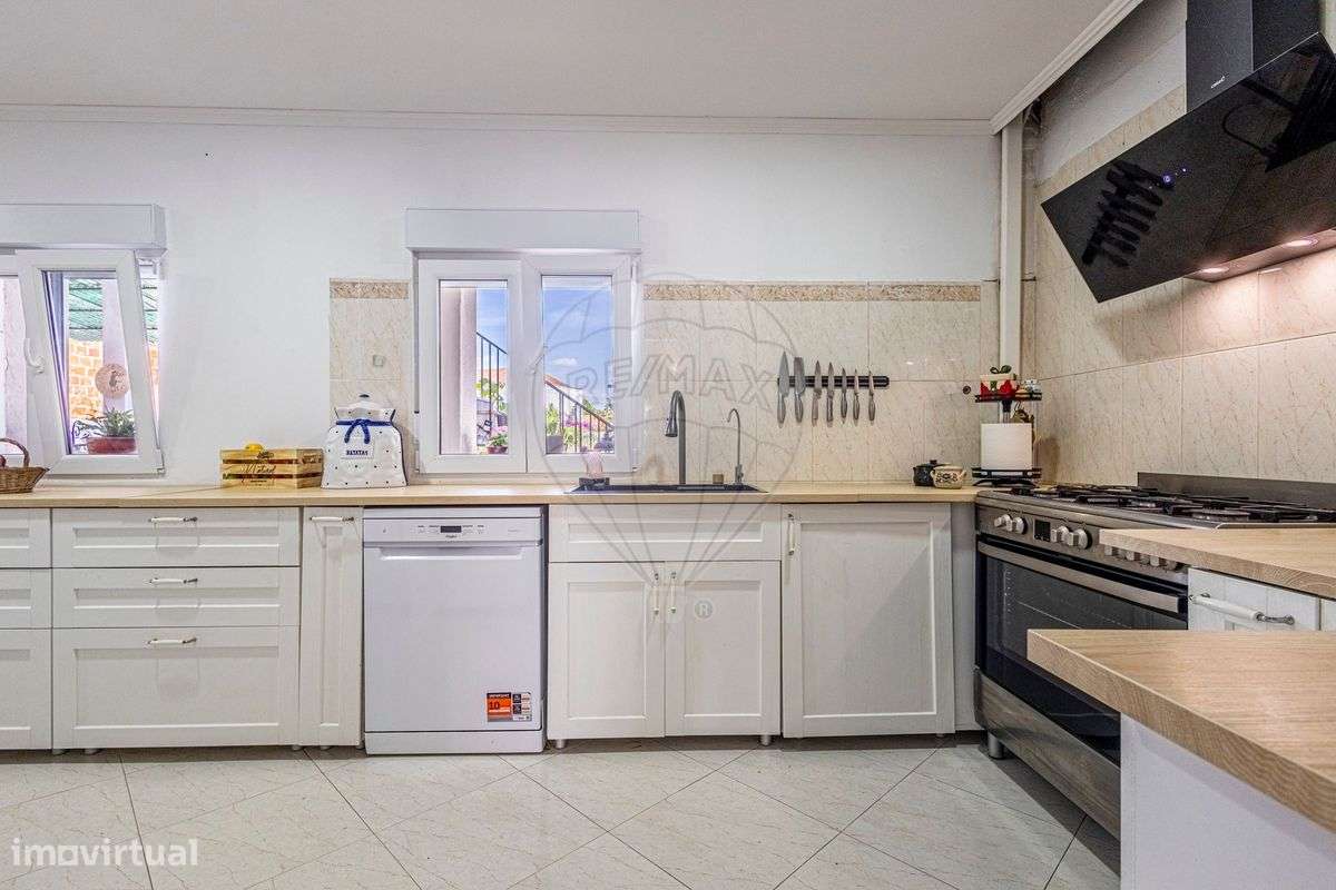 Moradia T5 para venda - Grande imagem: 2/50