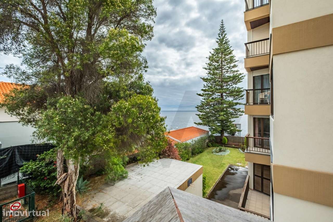 Apartamento T5 – Exclusividade e elegância à beira-mar, Lido – Funchal - Grande imagem: 3/24