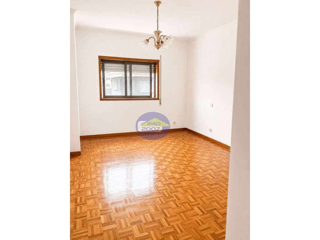 Apartamento T3 em Canidelo-3