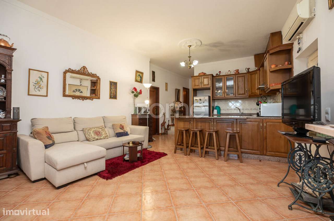Moradia T2 Com Terreno No Rabacal
