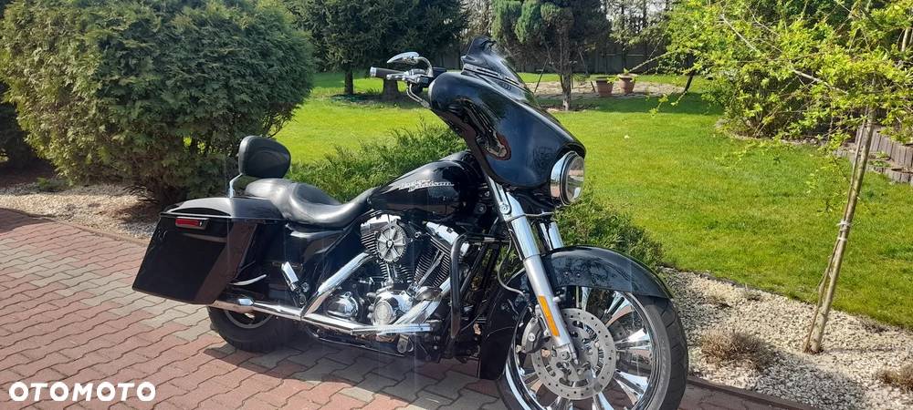 Harley-Davidson Touring Street Glide - 1