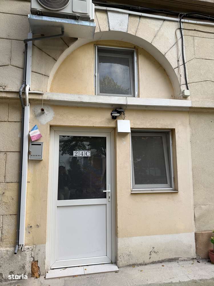 Vand apartament 2 camere, ultracentral-11